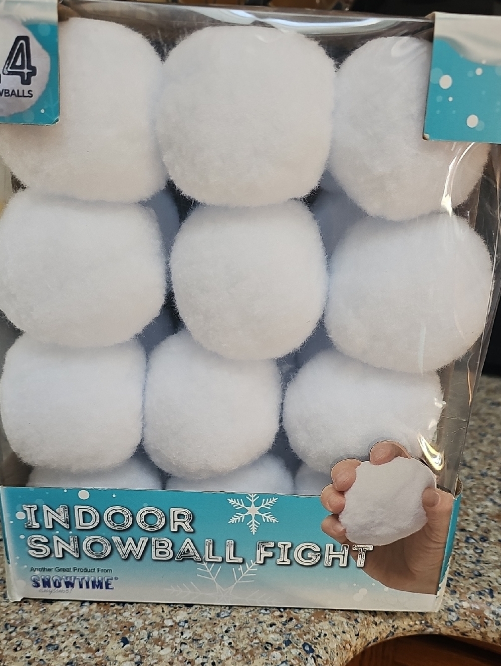 Showtime NWT Indoor Snowball Fight Plush 24 Snowballs - White